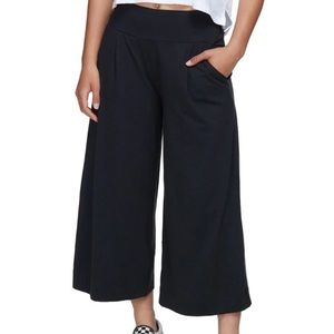 NWT Patagonia Kamala Cropped Pants